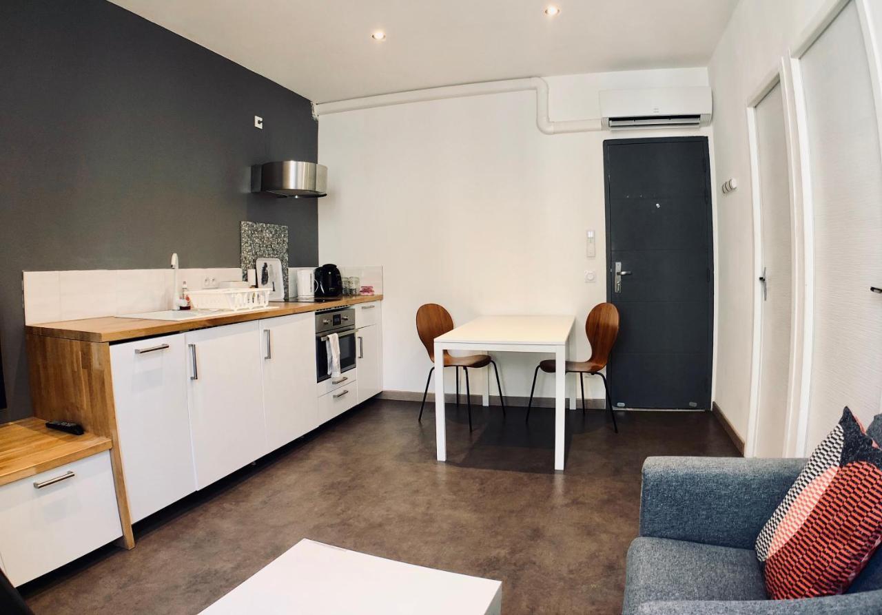 Appartements Entre Provence Et Camargue Tarascon Exterior photo